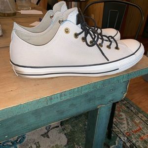 Men’s Converse Sneakers